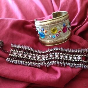 💥 3/$20 Two Pretty Bracelets!!